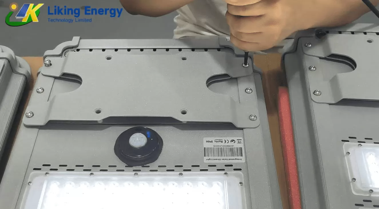 Liking luz de rua solar de alta qualidade H40W luz de rua solar integrada