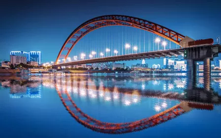 Inovação e Desenvolvimento de LiKing Solar Streetlights no Campo da Iluminação Urbana